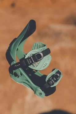 Arbor Ladies Sequoia Snowboard Bindings 2021-2022 -Ski clothing for me! New ARBOR 12W sequoia w binding 12w596418114