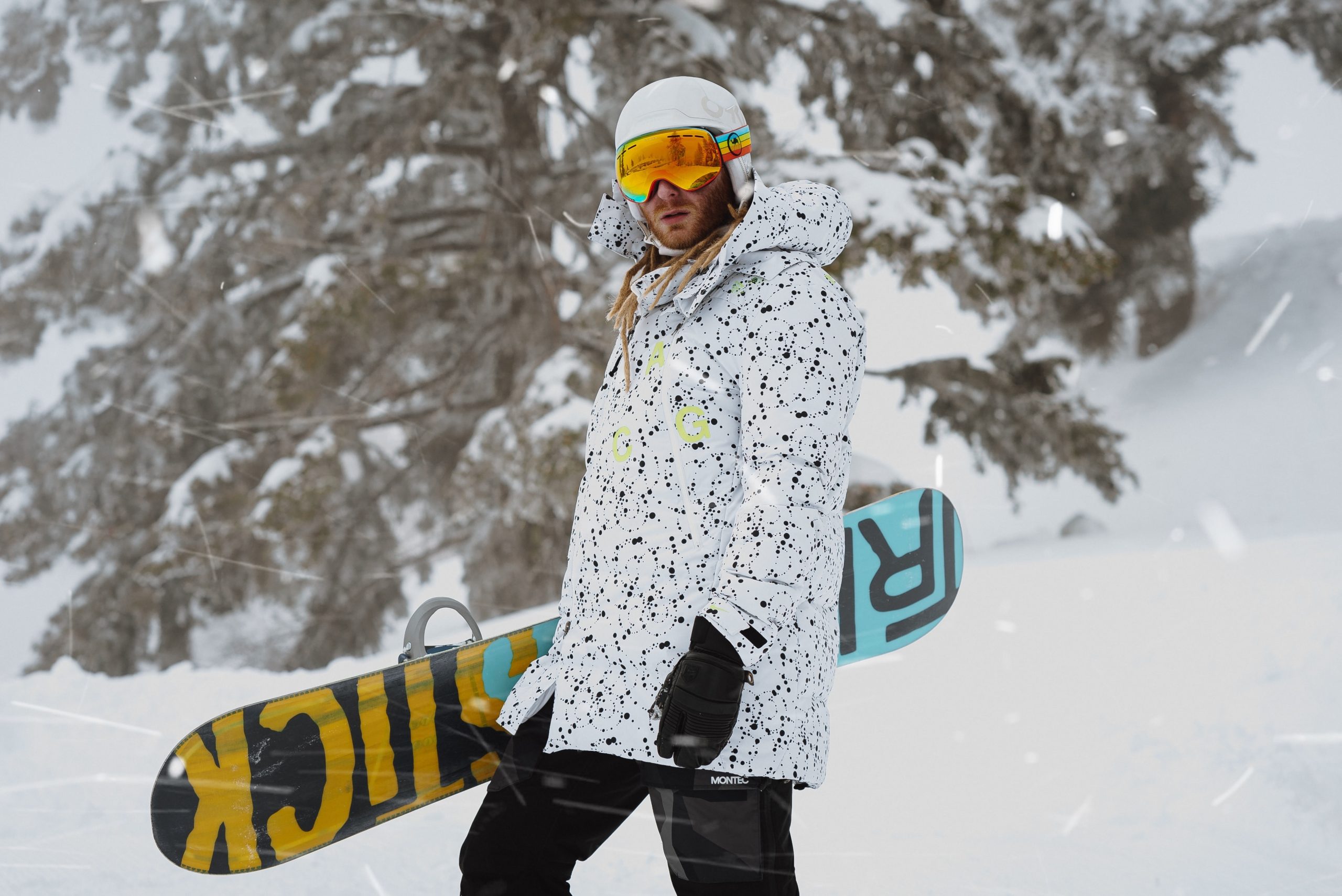 Ski clothing for me! -Ski clothing for me! karsten winegeart iCUaTEi9zME unsplash scaled