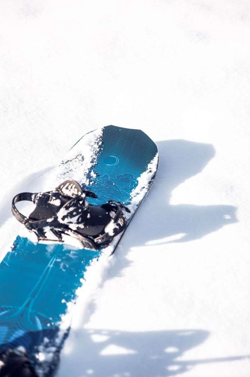 Lib Tech Golden Orca Snowboard 2023-2024 5 Lib Tech Golden Orca Snowboard 2023-2024 - Image 3