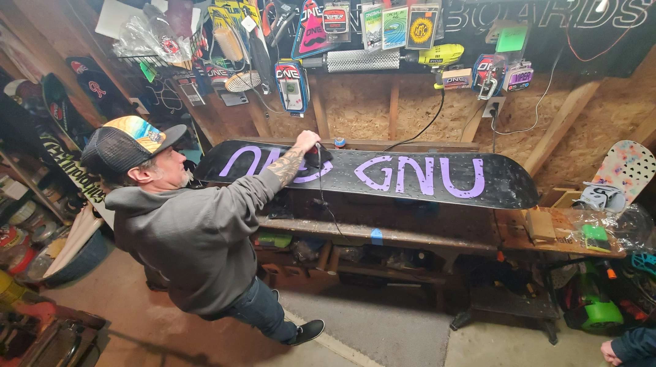 Oneball Wax Iron With 65G Wax Bar 2022-2023 5 Oneball Wax Iron With 65G Wax Bar 2022-2023 - Image 3